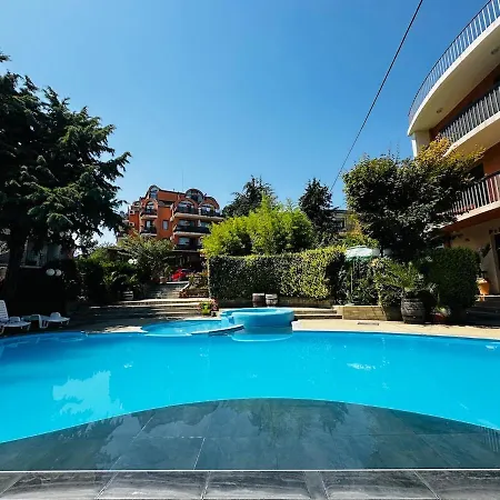 Apartment Holiday2u Varna